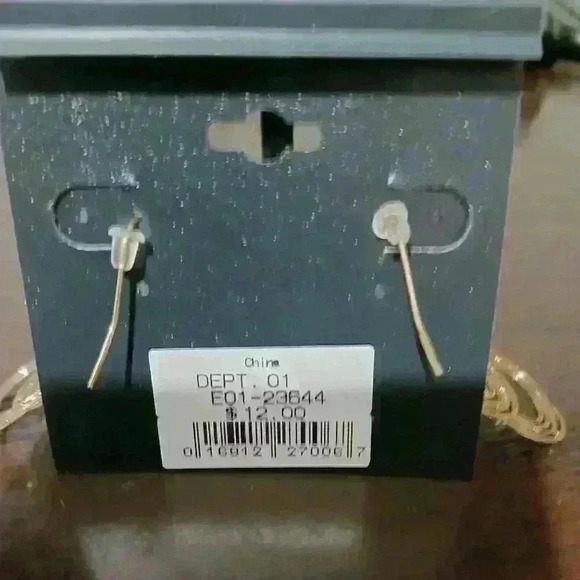 Bay Studio gold ring drop earrings. ✨️ - Picture 2 of 3